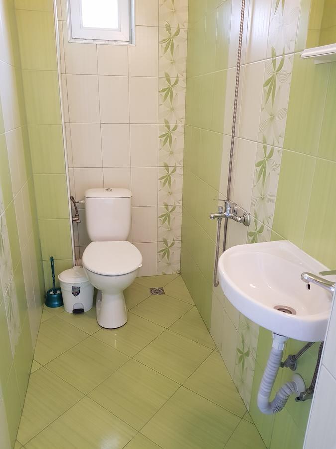 Guest Rooms Radost Balcic Exterior foto
